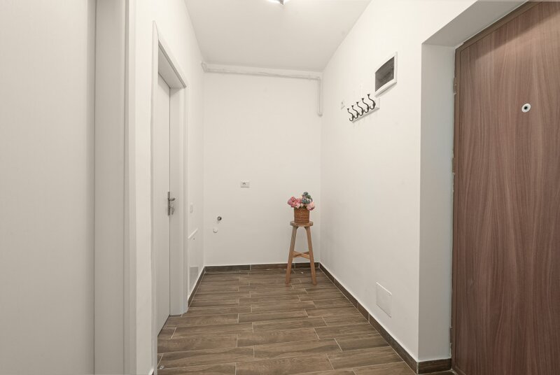 Parcul Teilor, Titan garsoniera